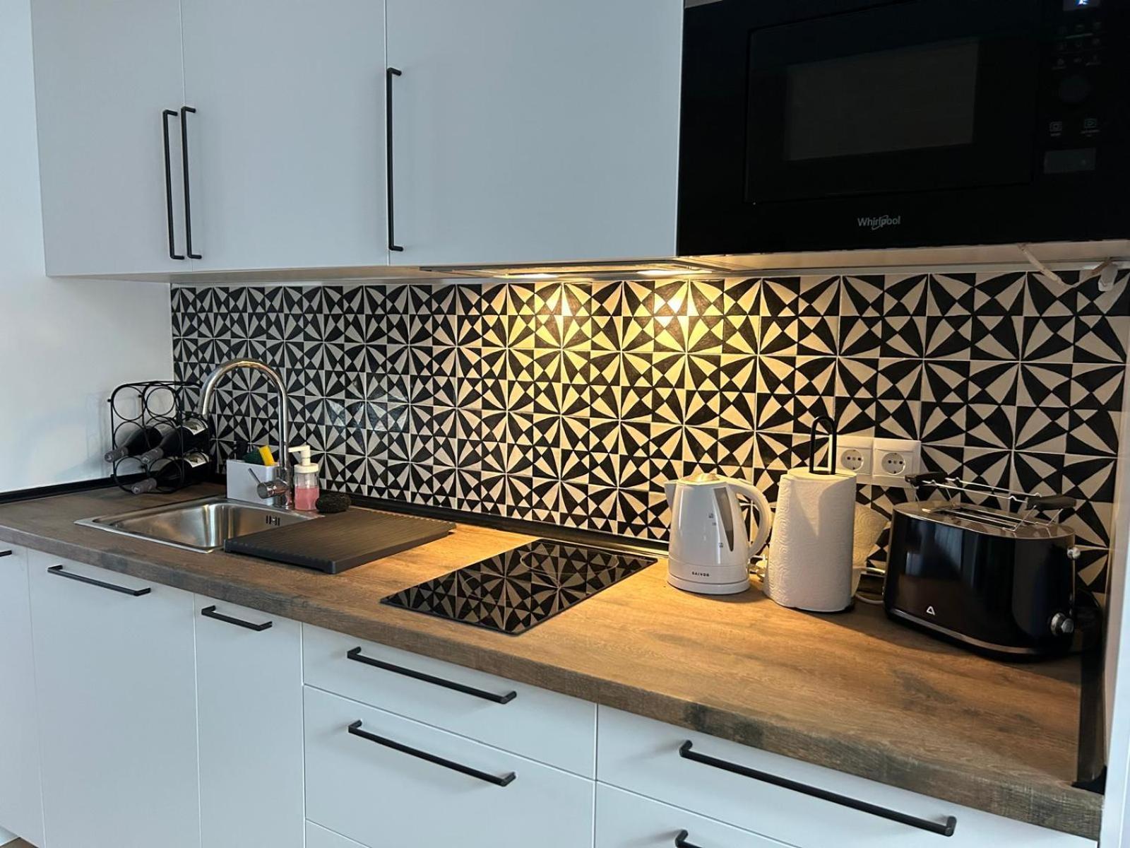 Center Apartment Fully Eqquiped Opcional Breakfast 세비야 외부 사진